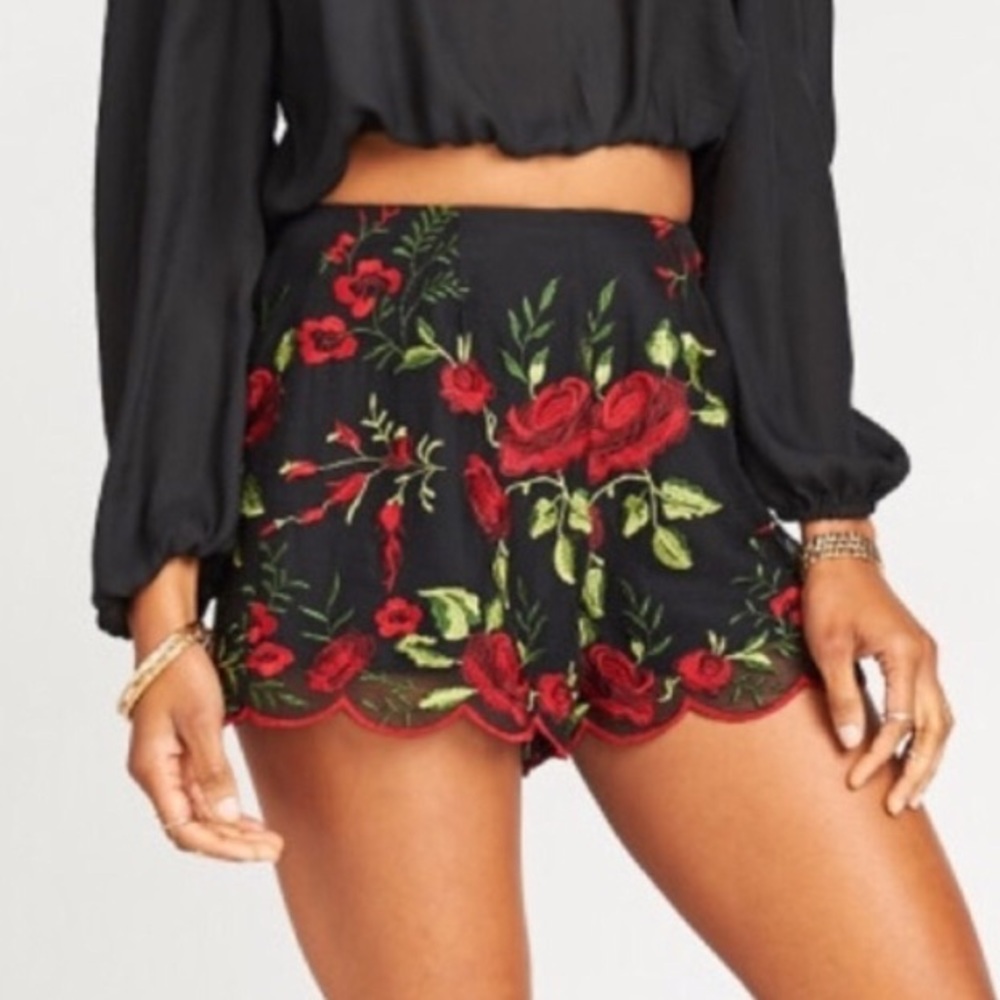 Show Me  Your MuMu- shorts